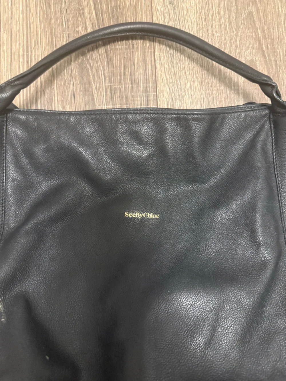 See By Chloé Black Solid Tote Bag Zip Closure Top Handle Gold Hardware
